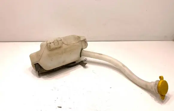 Renault Kangoo II Windshield washer fluid reservoir/tank 8200431474