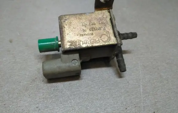 Opel Vectra B Vacuum valve 72097516 98T187
