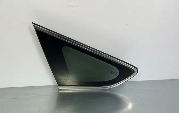 Hyundai Santa Fe Rear side window 43R000083
