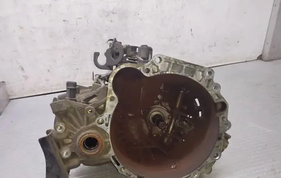 Hyundai Getz Manual 5 speed gearbox J42271