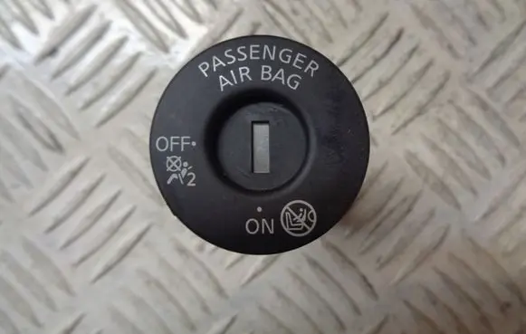 Nissan Note (E12) Passenger airbag on/off switch 14909SD