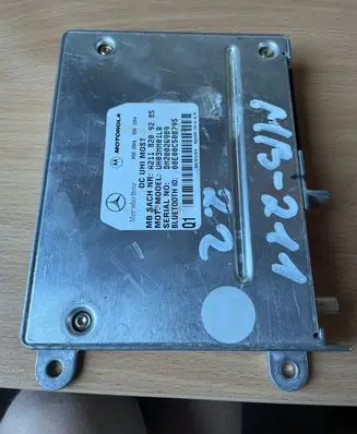 Mercedes-Benz E W211 Bluetooth control unit module A2118209285 DM20026989