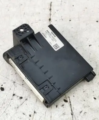 Toyota Avensis T270 Air conditioning/heating control unit 8865005251 MB1777001850