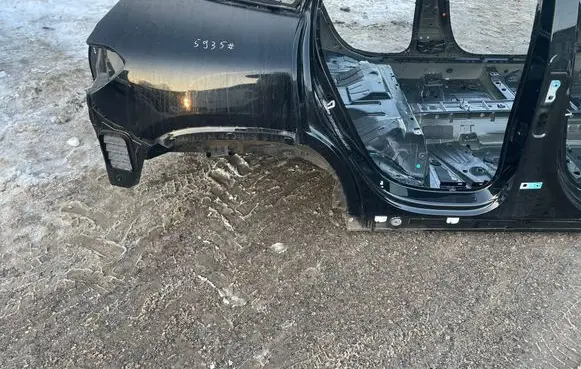 Mercedes-Benz GLA H247 Rear quarter panel 