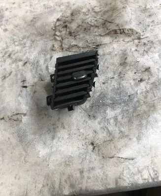 Opel Grandland X Dashboard side air vent grill/cover trim Yo00062877