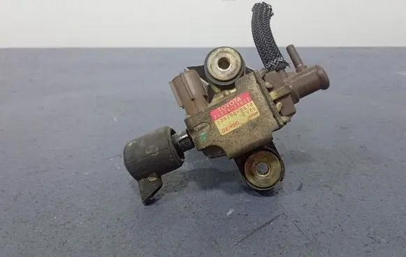 Toyota Corolla Verso E121 Turbo solenoid valve 90910-12232