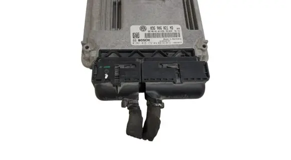 Volkswagen Touran I Engine control unit/module 03G906021ND 03G906021AB 0281015172