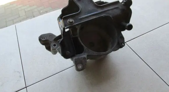 Volvo V60 Fuel tank mounting bracket AV6Q9180CA