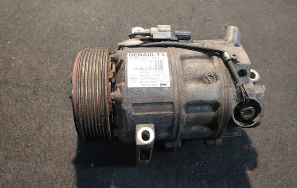 Renault Laguna III Air conditioning (A/C) compressor (pump) 8200561276C Z0006857A 7915782720