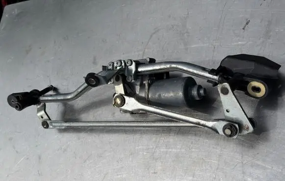 Audi A5 Sportback 8TA Front wiper linkage and motor 8T1955119D 8J1955119 18082010