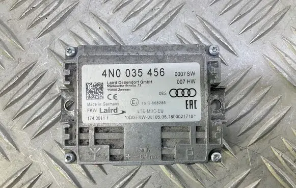 Audi A7 S7 4K8 Aerial antenna amplifier 4N0035456