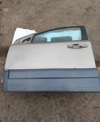 KIA Sorento Front door 