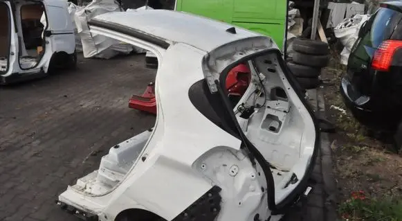 Renault Zoe Rear quarter panel 