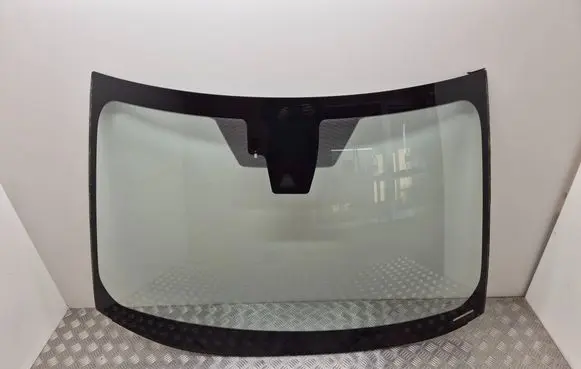 Toyota C-HR I Front windscreen/windshield window 86465F4011