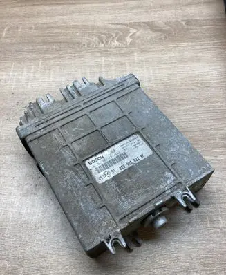 Volkswagen Golf III Engine control unit/module ECU 028906021BF 0281001421
