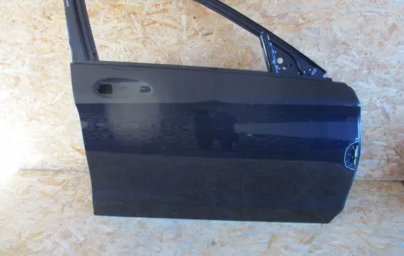 Mercedes-Benz C W205 Front door A2057220210