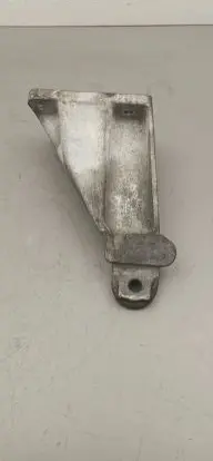 BMW 1 E81 E87 Engine mounting bracket 6760310