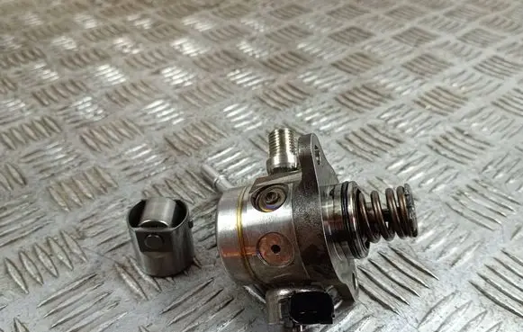 Honda CR-V Mechanical fuel pump 130123 1739322
