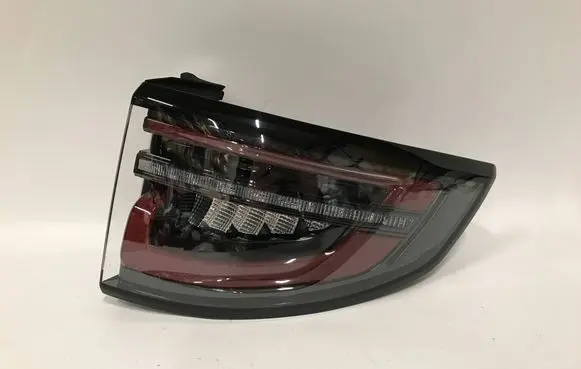 Land Rover Discovery 5 Rear/tail lights LK72-13404-AD LK7213404AD