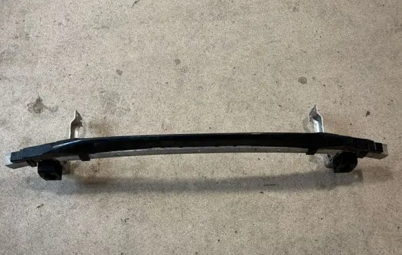 BMW 5 G30 G31 Front bumper cross member 7385290