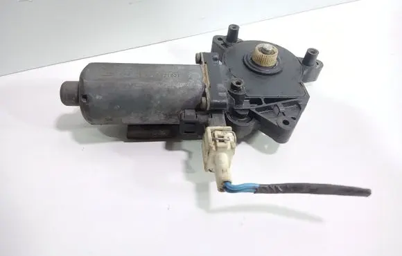 Renault Espace II Front door window regulator motor 0130821631
