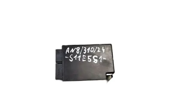 Mercedes-Benz Vaneo W414 Engine control unit/module A0004460320