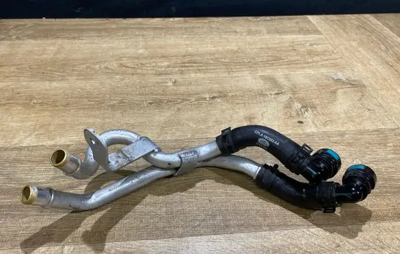 Land Rover Range Rover Sport L494 Engine coolant pipe/hose CPLA18C553AA