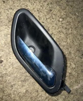 BMW 5 E39 Front door interior handle 8226050