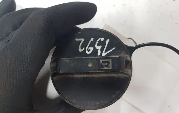 Nissan Almera N16 Fuel tank filler cap 