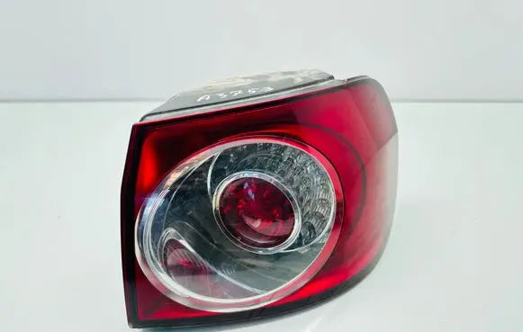 Volkswagen Golf Plus Rear/tail lights 5M0945096B 89034129 5M0945096R