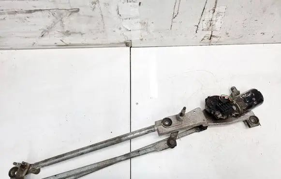 Front wiper linkage and motor