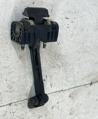 Opel Zafira B Rear door check strap stopper 13214193