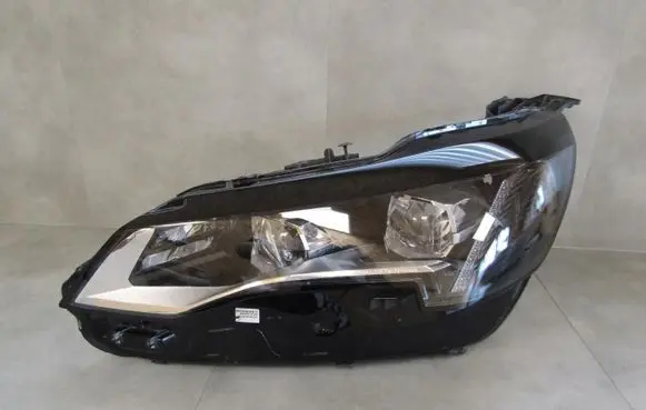 Peugeot 3008 II Headlight/headlamp 9836230680