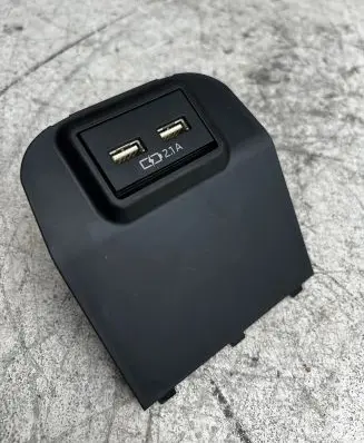 Toyota RAV 4 (XA50) USB socket connector 8553242020 855320R020 5891342030