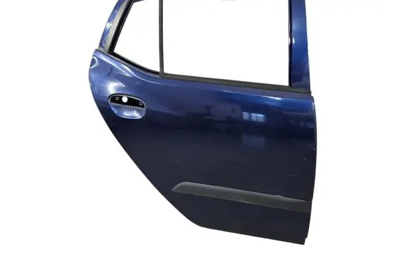 Hyundai i10 Rear door