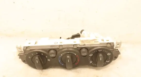 Ford Focus Interior fan control switch 