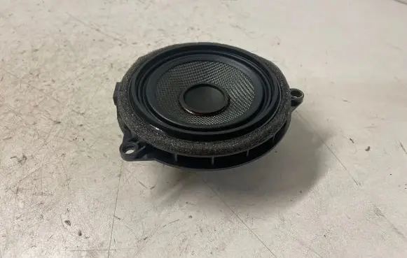 BMW X3 F25 Front door high frequency speaker 9209185