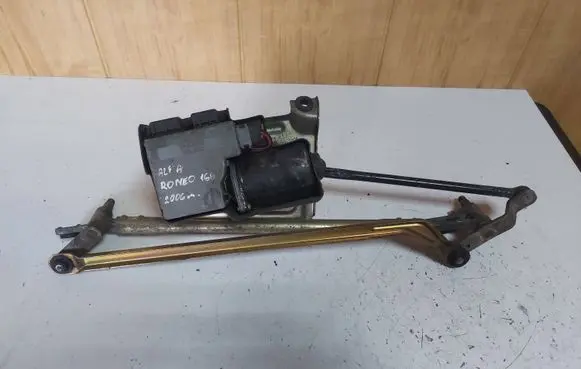 Alfa Romeo 166 Front wiper linkage and motor 23001001