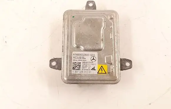 Mercedes-Benz C W204 Xenon control unit/module 1669002800 1729015400