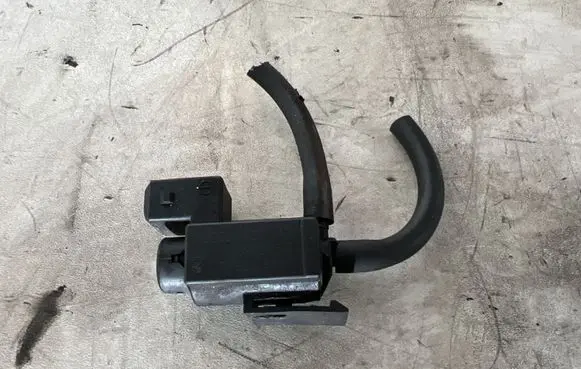 BMW X5 E70 Turbo solenoid valve 7810831 70231800 09T348