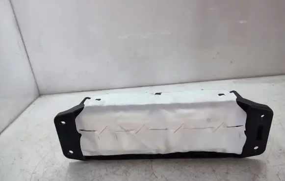 Mercedes-Benz C W205 Passenger airbag 2058600500