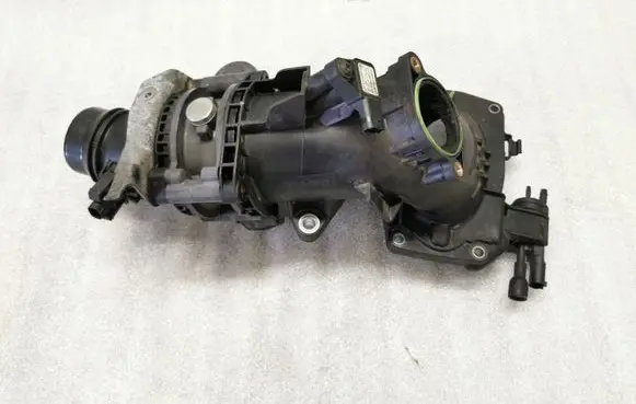 Mercedes-Benz A W176 Throttle valve A6510901128 A6510900470