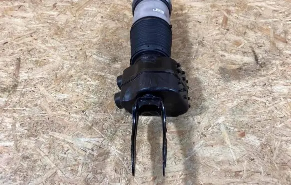 Porsche Taycan 9J1 Air suspension front shock absorber 9J1616038C HHAF0409570