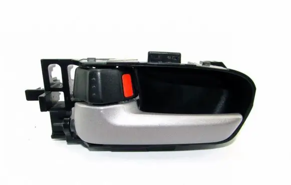 Suzuki Grand Vitara II Front door interior handle