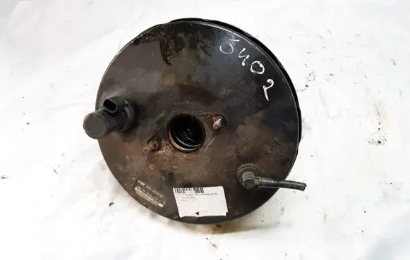 Volvo V50 Brake booster 4n512b195bj 4n51-2b195-bj