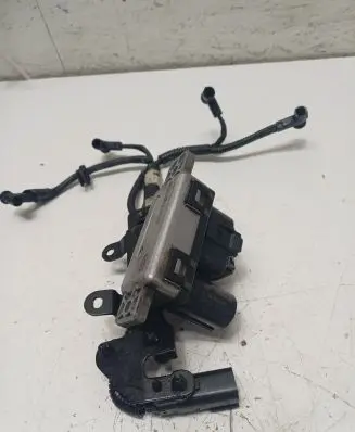 Volvo XC90 Glow plug pre-heat relay 0281003154