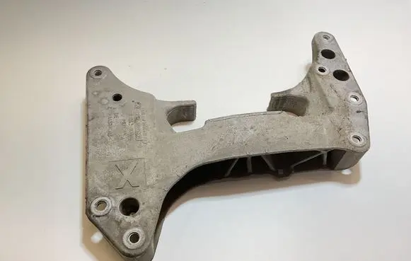 BMW 3 G20 G21 Gearbox mounting bracket 9485333 9485334 184310