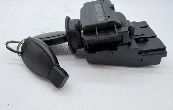 Mercedes-Benz Sprinter W906 Ignition lock A9065454008 33003009 51706132