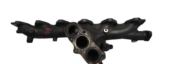 BMW 5 G30 G31 G38 Exhaust manifold 8575132