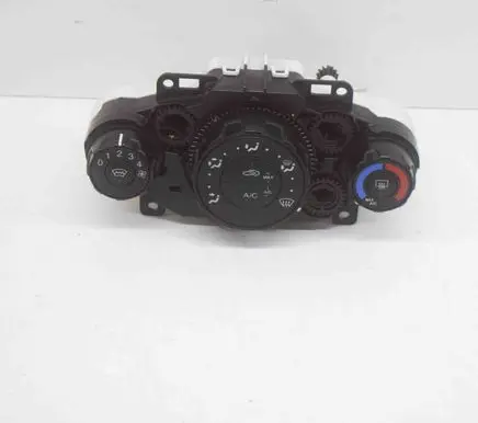 Ford Fiesta Interior fan control switch 8A6119980BF
